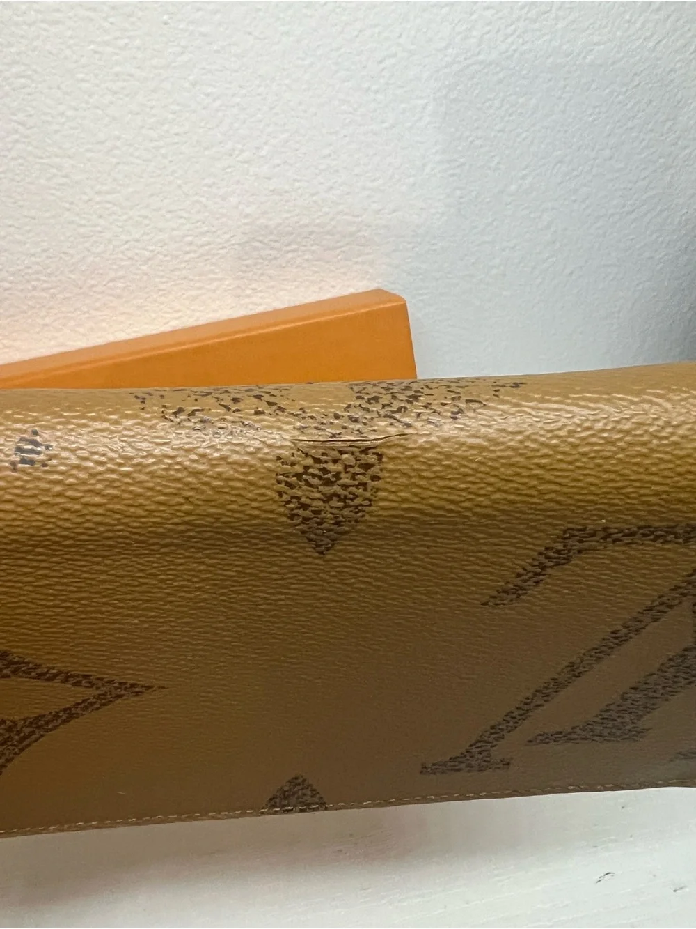 Louis Vuitton Zippy Wallet Reverse Monogram - Picture 3 of 13